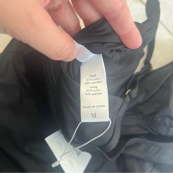 NWT Andie Swim Havana One Piece Black Square Neckline Slimming Princess Medium - Picture 11 of 12